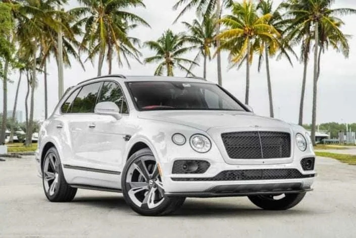 Bentley Bentayga — Miami car rental