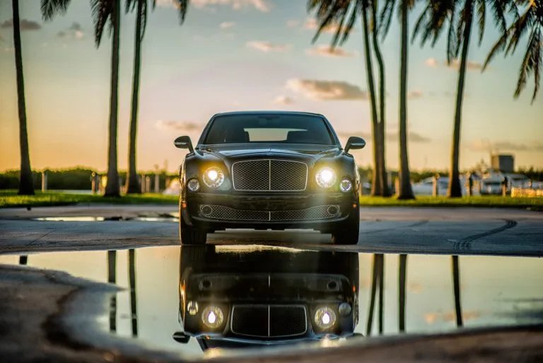 Bentley Mulsanne — детали внешнего вида или интерьера