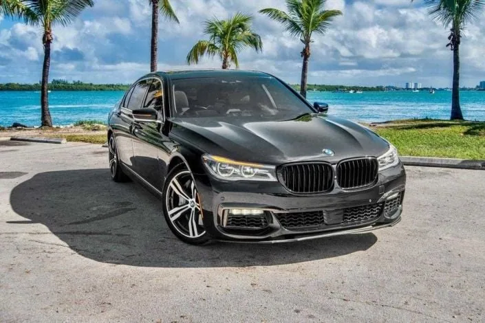 Bmw 750I LX luxury — Miami car rental