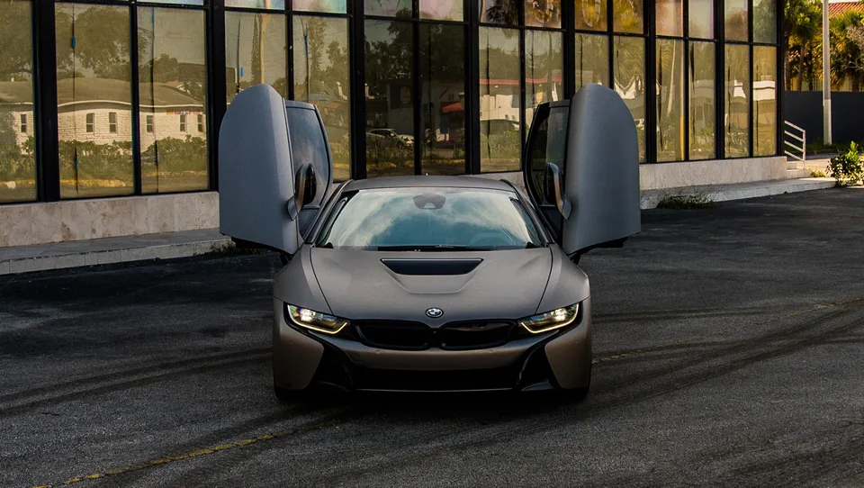 BMW i8 from the existing catalogue, illustrating independent Miami travel planning