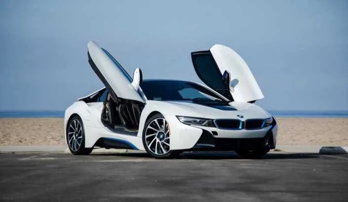 BMW I8 Roadster White — Miami car rental