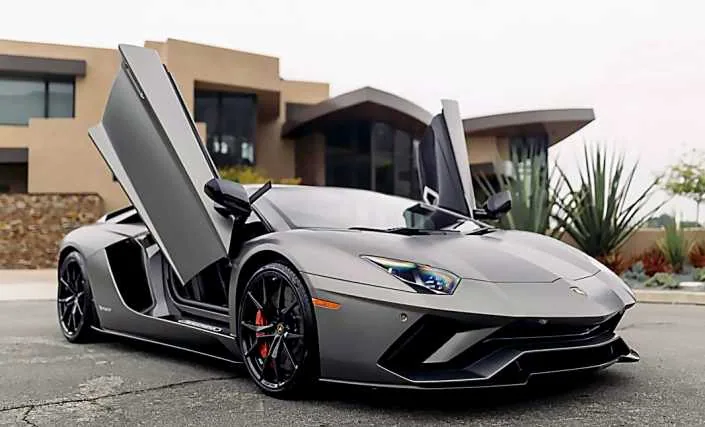 Lamborghini Aventador Matte — Miami car rental