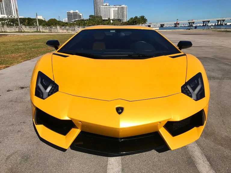 Lamborghini Aventador — детали внешнего вида или интерьера