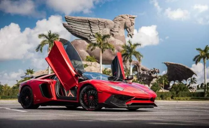 Lamborghini Aventador SV Roadster — Miami car rental