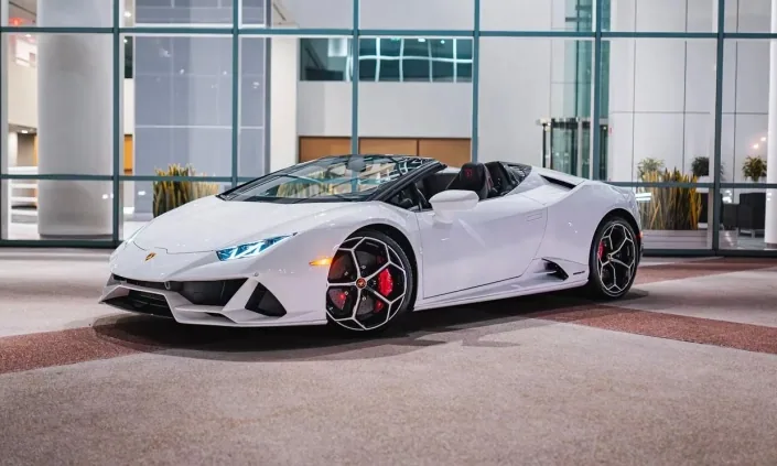 Lamborghini Huracan EVO Spyder White — Miami car rental