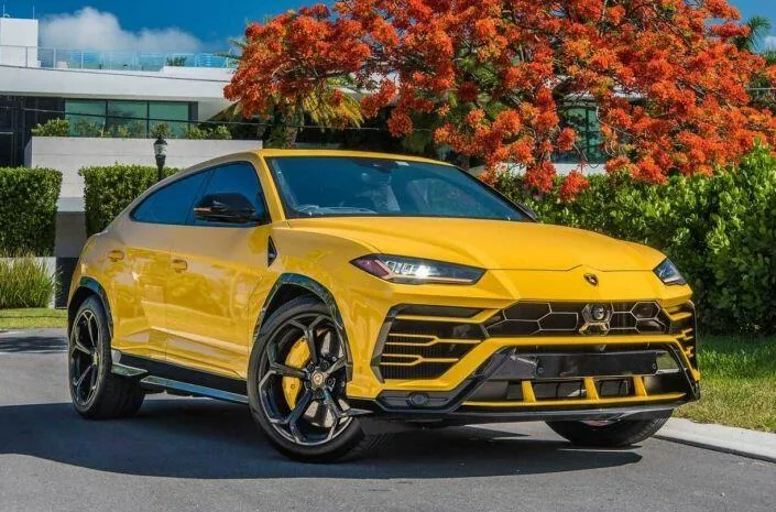 Lamborghini URUS Yellow — Miami car rental