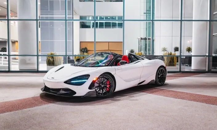 McLaren 720S Spider White — Miami car rental