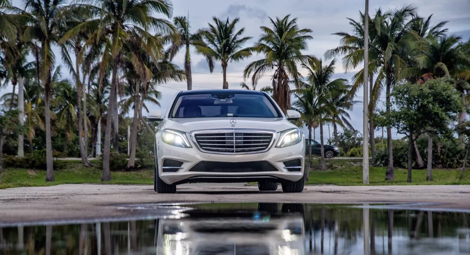 Mercedes-Benz S560 — детали внешнего вида или интерьера