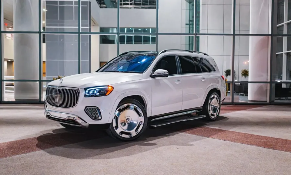 Mercedes-Maybach GLS 600 White — Miami car rental