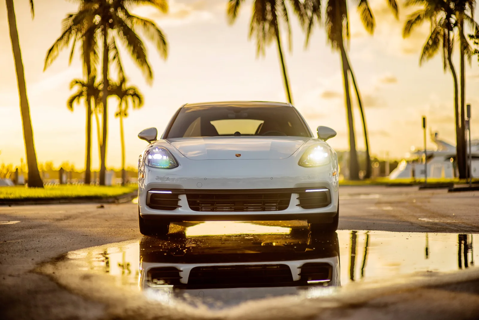 Porsche Panamera из существующего автомобильного каталога