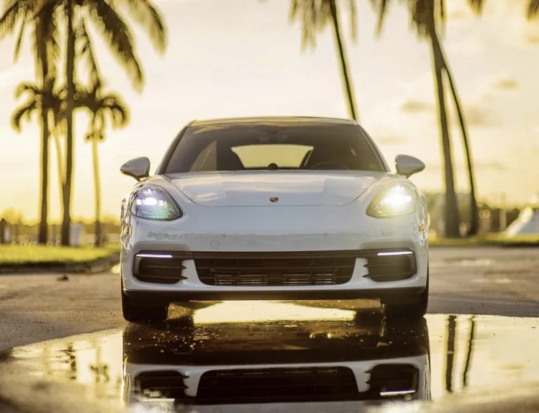 Porsche Panamera S — детали внешнего вида или интерьера