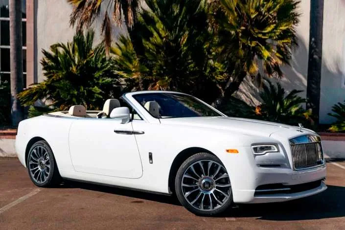 Rolls Royce Dawn White — Miami car rental