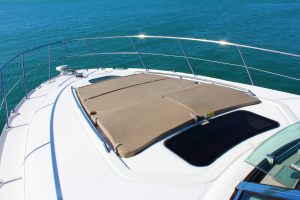 Searay-40-Interiror-Yacht-Rental-Miami